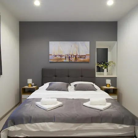 بيت ضيافة Urban Getaway Double 3*