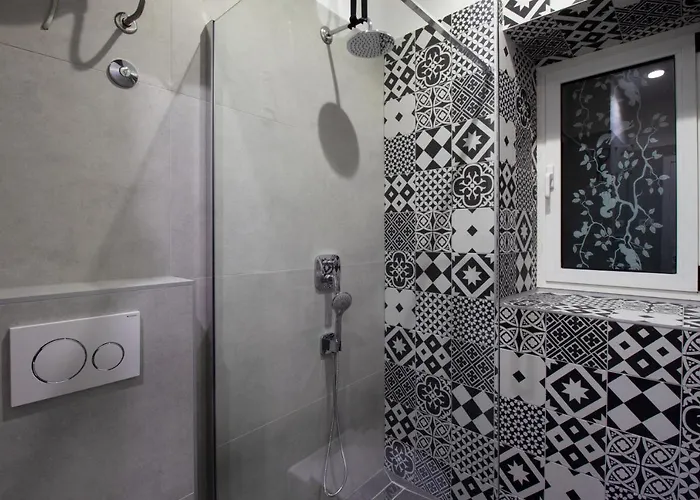 Urban Getaway Double Split